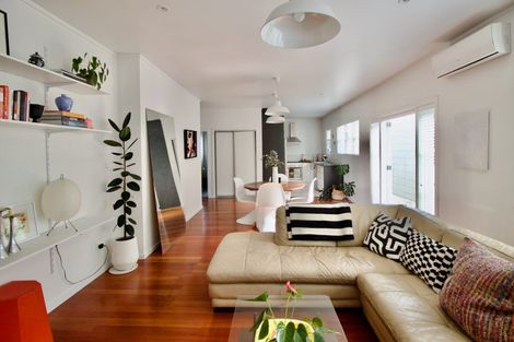 Photo of property in 245a Meola Road, Point Chevalier, Auckland, 1022