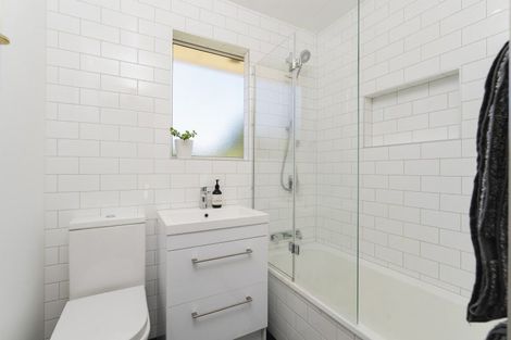 Photo of property in 25 Duckworth Street, Andersons Bay, Dunedin, 9013