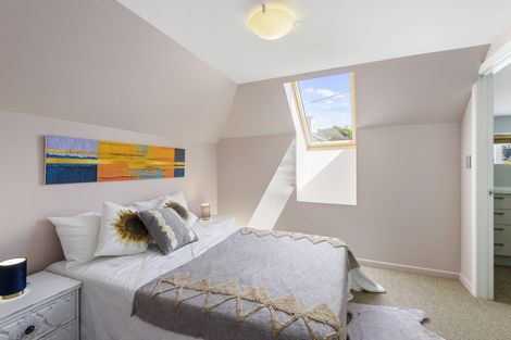 Photo of property in 31 Mount Pleasant Road, Mount Pleasant, Christchurch, 8081