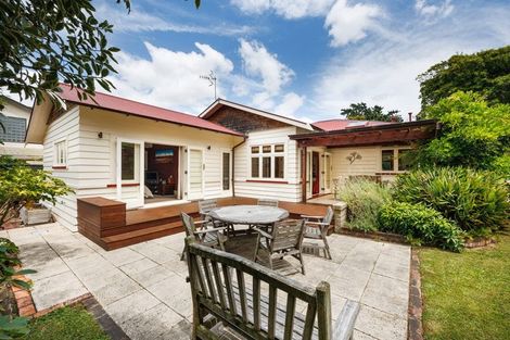 Photo of property in 41 Batt Street, West End, Palmerston North, 4410