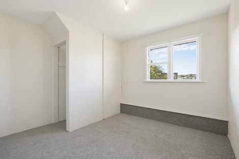 Photo of property in 45-45a Batchelor Street, Newlands, Wellington, 6037