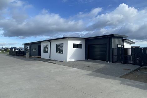 Photo of property in 3 Julie Lane, Papamoa, 3118