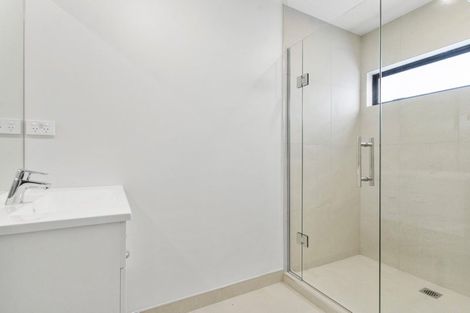 Photo of property in 41 Kingdale Road, Henderson, Auckland, 0610