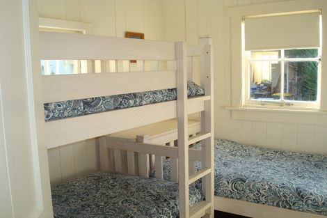 Photo of property in 27 Bournemouth Terrace, Murrays Bay, Auckland, 0630