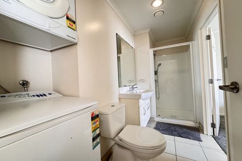 Photo of property in 309 Don Buck Road, Massey, Auckland, 0614