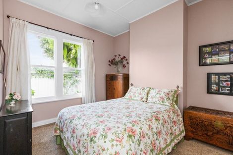 Photo of property in 11 Bowling Road, Greenmeadows, Napier, 4112