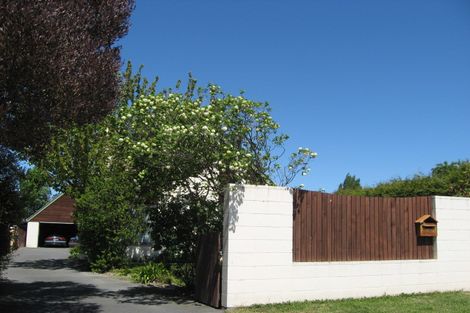 Photo of property in 27 Woodend Road, Woodend, 7610