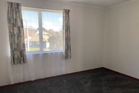 Photo of property in 1a-b Devon Place, Cannons Creek, Porirua, 5024
