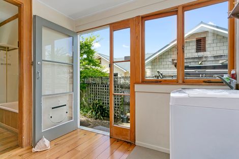 Photo of property in 21 Williams Street, Cambridge, 3434