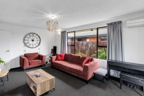 Photo of property in 1/42 Briarmont Street, Avondale, Christchurch, 8061