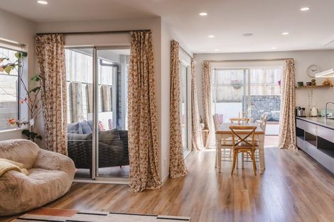 Photo of property in 11 Pommes Way, Silverdale, 0932