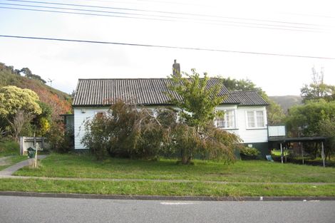 Photo of property in 71 Wilkie Crescent, Naenae, Lower Hutt, 5011