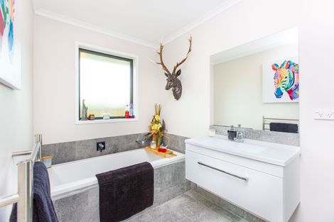 Photo of property in 24 Kawariki Drive, Baverstock, Hamilton, 3200