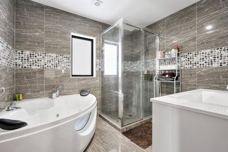 Photo of property in 21e Fort Richard Road, Otahuhu, Auckland, 1062