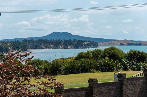 Photo of property in 3/222 Bleakhouse Road, Mellons Bay, Auckland, 2014