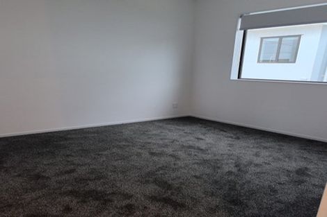 Photo of property in 14d Elcoat Avenue, Te Atatu South, Auckland, 0610