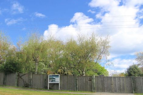 Photo of property in 27 Chesham Avenue, Waipahihi, Taupo, 3330