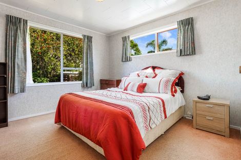 Photo of property in 11 Newland Grove, Henderson, Auckland, 0610