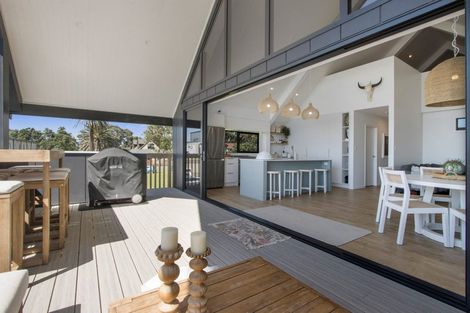 Photo of property in 10b Beach Road, Waihi Beach, 3611