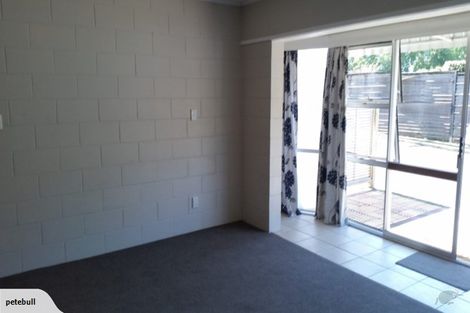 Photo of property in 2/5 Second Avenue, Avenues, Whangarei, 0110