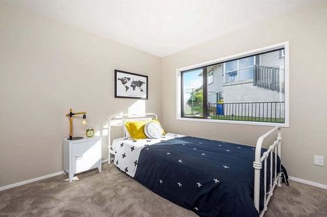 Photo of property in 25a Arrow Road, Forrest Hill, Auckland, 0620