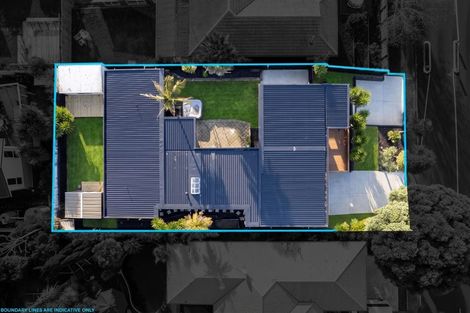 Photo of property in 21 Lawrence Crescent, Hillpark, Auckland, 2102