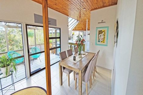 Photo of property in 10 Harper Street, Chatswood, Auckland, 0626