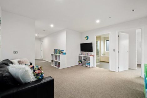 Photo of property in 25 Magnetic Place, Cromwell, 9310