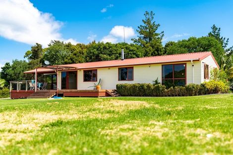Photo of property in 1951 Cove Road, Mangawhai, Kaiwaka, 0573