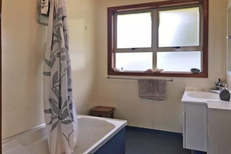 Photo of property in 62 Clinton Highway, Te Houka, Balclutha, 9273