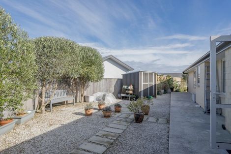 Photo of property in 18 Gladys Place, Levin, 5510