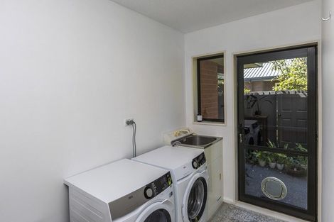 Photo of property in 6 Berkshire Drive, Avonhead, Christchurch, 8042