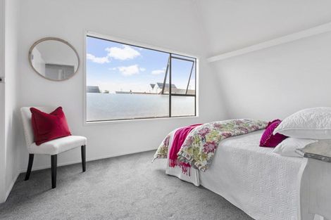 Photo of property in 4/8 Wood Street, Papakura, 2110