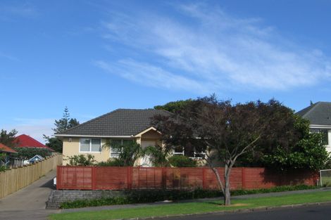Photo of property in 5 Line Road, Glen Innes, Auckland, 1072