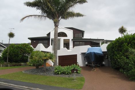 Photo of property in 25 Shuttleworth Place, Manly, Whangaparaoa, 0930