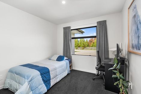 Photo of property in 10 Dunlop Crescent, Rolleston, 7614