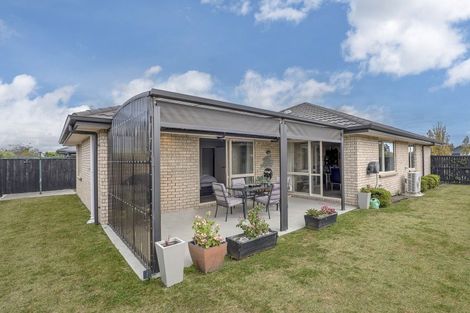 Photo of property in 30 Shillingford Boulevard, Rolleston, 7615