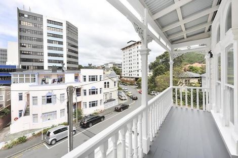 Photo of property in 23 Portland Crescent, Thorndon, Wellington, 6011