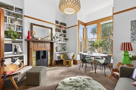 Photo of property in 82 Creswick Terrace, Northland, Wellington, 6012