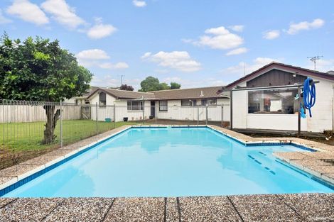 Photo of property in 13 Morrow Avenue, St Andrews, Hamilton, 3200