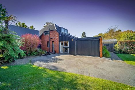 Photo of property in 117b Waimairi Road, Ilam, Christchurch, 8041