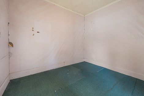 Photo of property in 23 Falstaff Street, Stratford, 4332