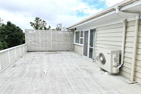 Photo of property in 125 Reeves Road, Pakuranga Heights, Auckland, 2010