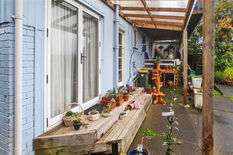 Photo of property in 142 Glengarry Road, Glen Eden, Auckland, 0602