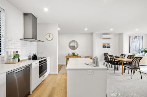 Photo of property in 16/52 High Street, Island Bay, Wellington, 6023