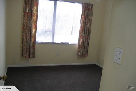 Photo of property in 4 Sasanqua Way, Crofton Downs, Wellington, 6035