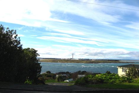 Photo of property in 9 Raymond Street, Bluff, 9814