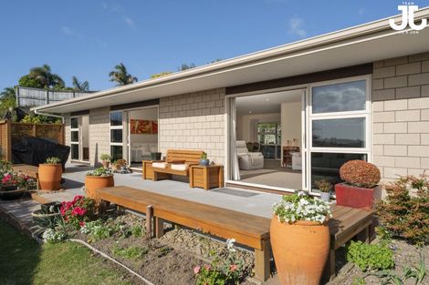 Photo of property in 14 Kakapo Place, Pyes Pa, Tauranga, 3112