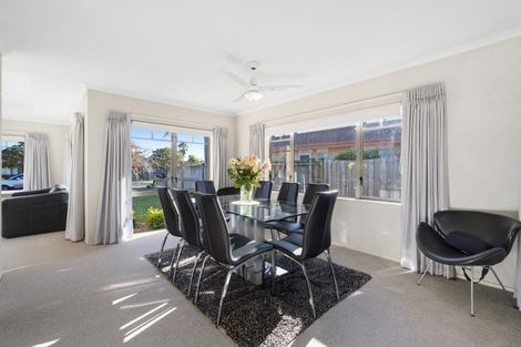 Photo of property in 218 Kilkenny Drive, East Tamaki Heights, Auckland, 2016