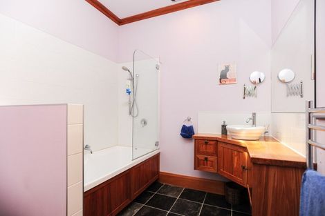 Photo of property in 35 Iona Road, Havelock North, 4130